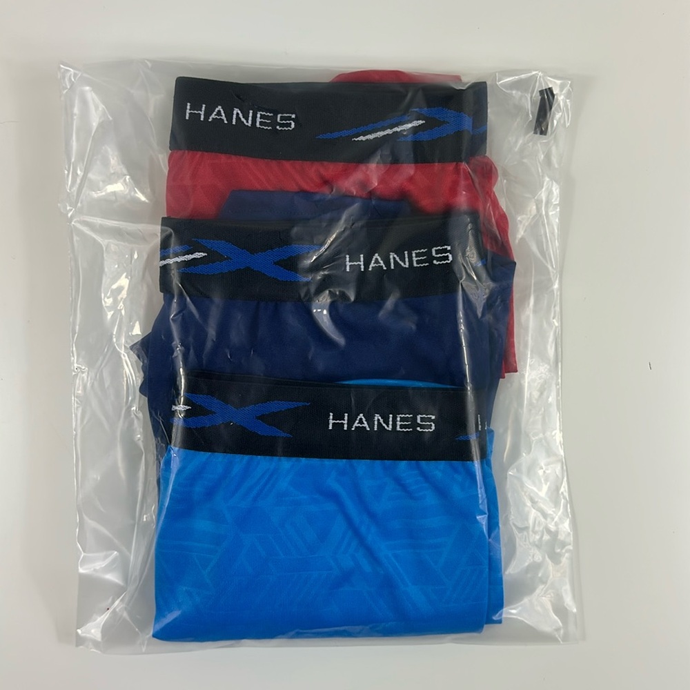 NWOT Hanes Ultimate Big Boys' X-Temp Embossed Boxer Brief 3-Pack, Size M (10-12)